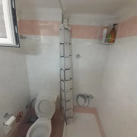 Yellow House Apartment Kalamata